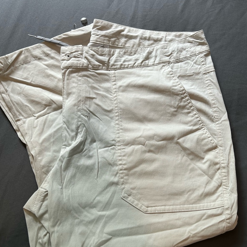 Columbia Cream Casual Capri
